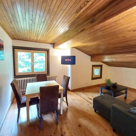 Logement Mansarde Dans Maison Avec Jardin En Bord De Piste, Vue Montagne Ле-Уш Екстер'єр фото