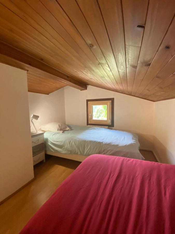 Logement Mansarde Dans Maison Avec Jardin En Bord De Piste, Vue Montagne Ле-Уш Екстер'єр фото