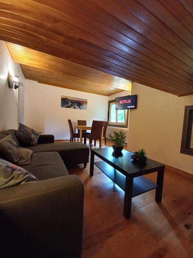 Logement Mansarde Dans Maison Avec Jardin En Bord De Piste, Vue Montagne Ле-Уш Екстер'єр фото